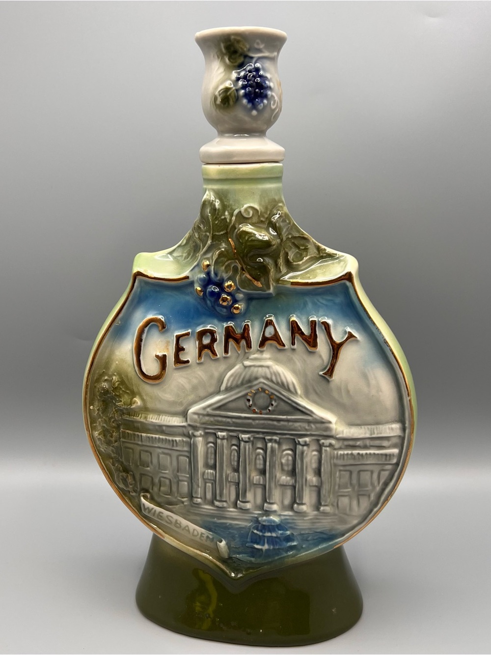 Vintage 1973 Jim Beam Germany-Wiesbaden Commemorative Decanter China Porcelain